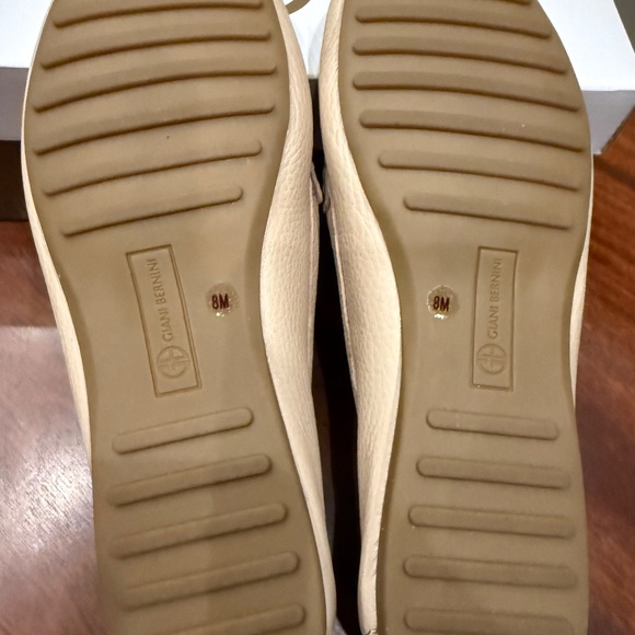 NIB Giani Bernini Dailyn Beige Memory Foam Leather Loafers Size 8m - Picture 4 of 7